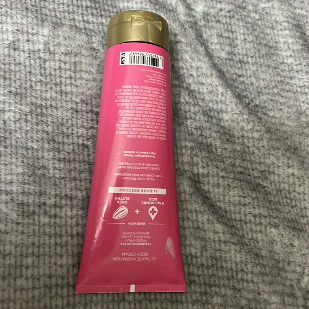Bath & Body Works Bahamas Passionfruit & Banana Flower Body Cream